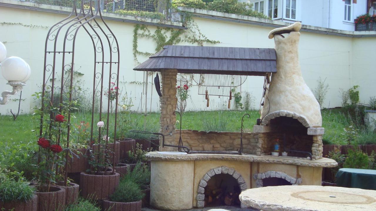 Haus "Beuth" Apartman Bad Elster Kültér fotó